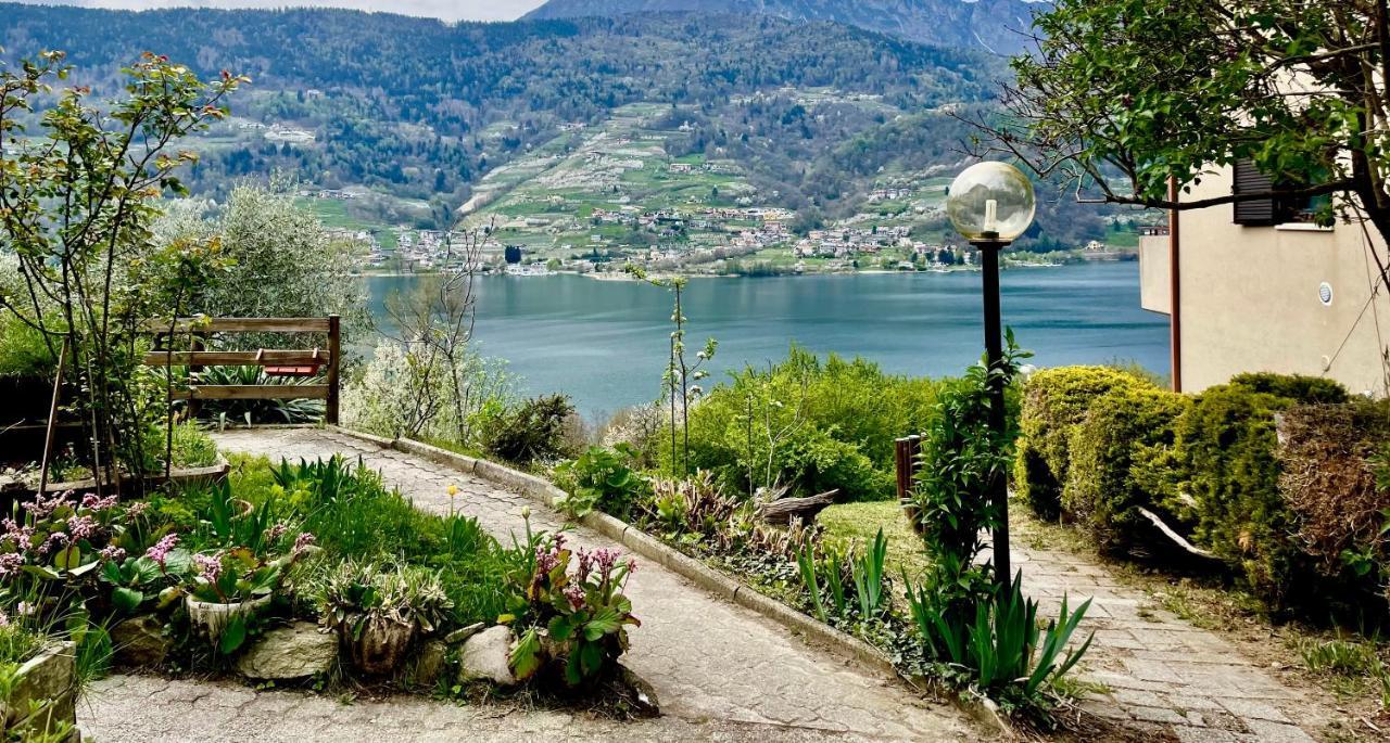 Lake Apartment Ischia Red Tenna ภายนอก รูปภาพ