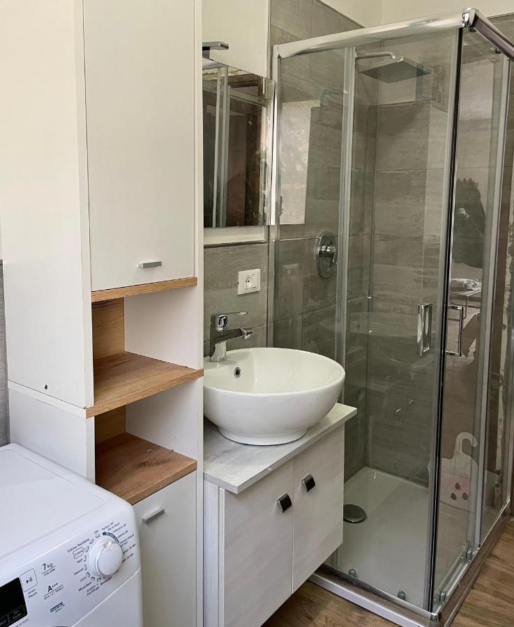 Lake Apartment Ischia Red Tenna ภายนอก รูปภาพ