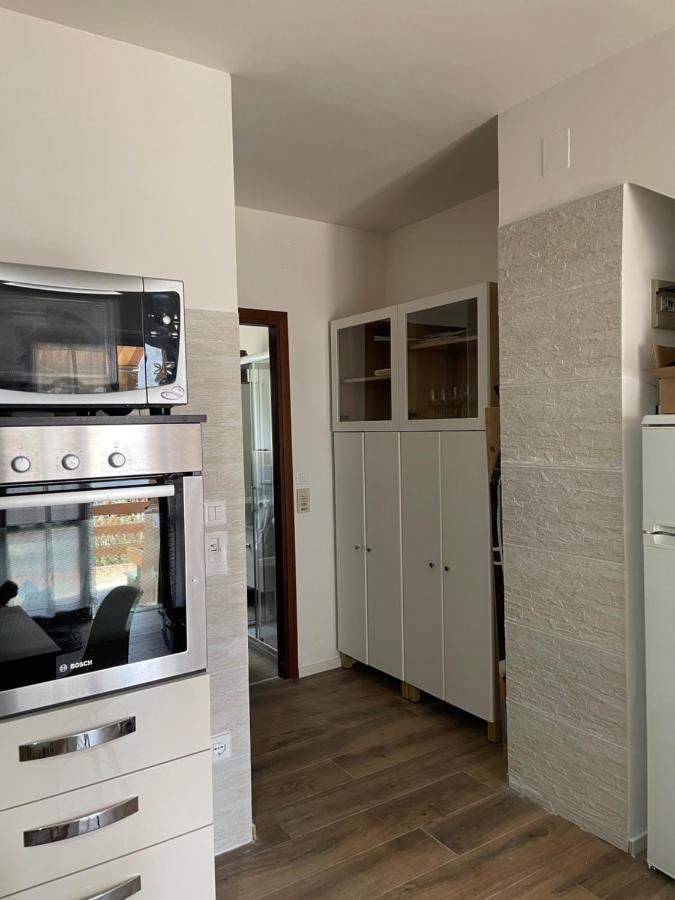Lake Apartment Ischia Red Tenna ภายนอก รูปภาพ