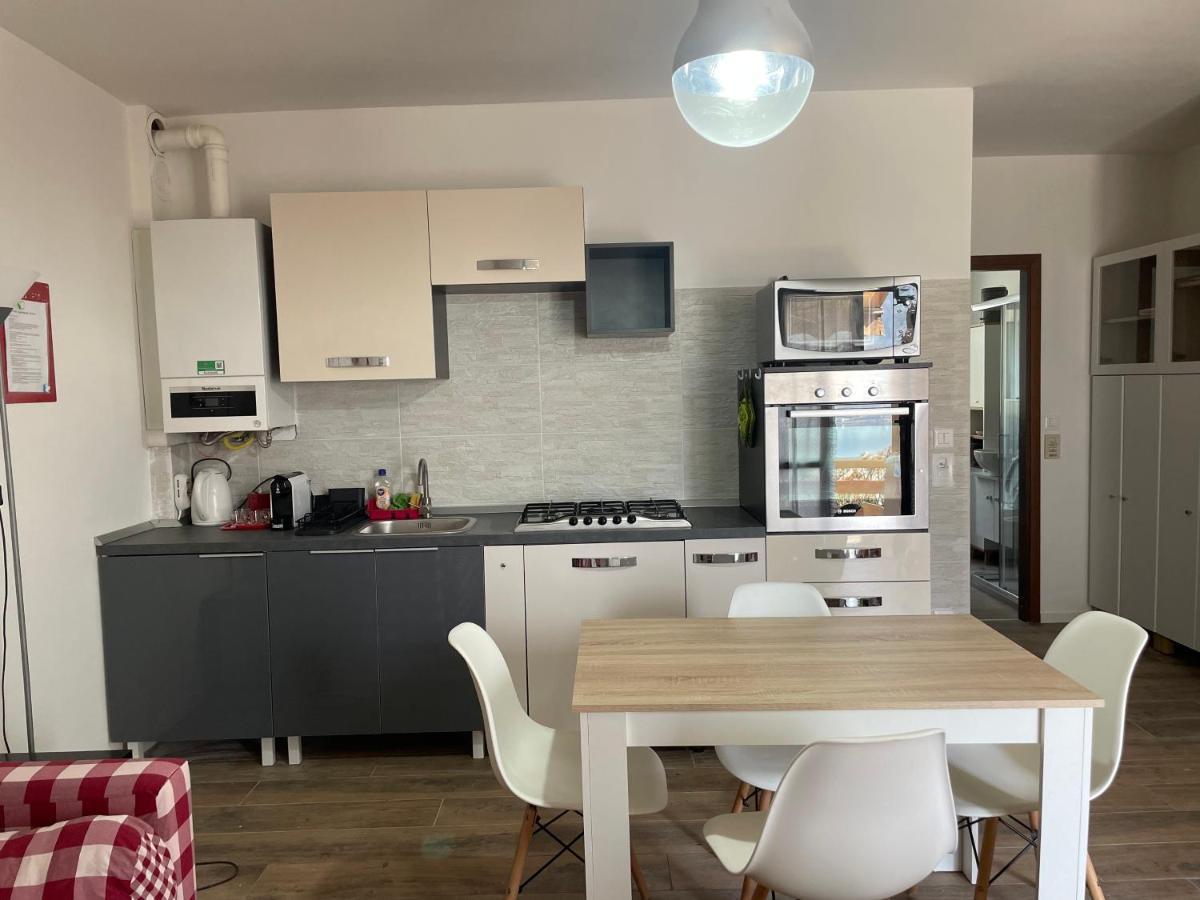 Lake Apartment Ischia Red Tenna ภายนอก รูปภาพ